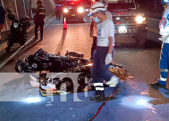 Motociclista pierde la vida al impactar contra un camión en Carretera Sur, Managua
