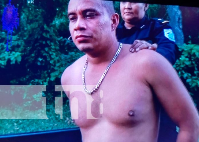Foto: Hombre es detenido por golpear a su mujer en Ometepe / TN8