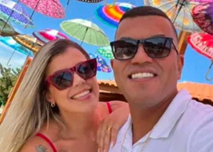 Oficial golpea a su esposa en la cara y la mata a tiros en Brasil