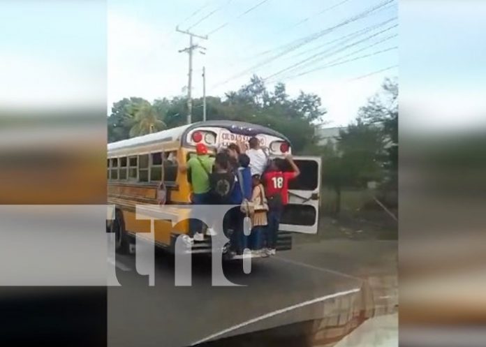 Foto: Caponeras, buses y peatones siguen cometiendo infracciones en managua / TN8