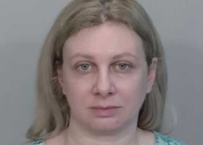 Mujer abusa de su cuñado autista en Florida