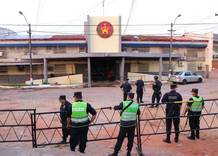 Reclusos muertos en cárcel de Paraguay en operativo policial