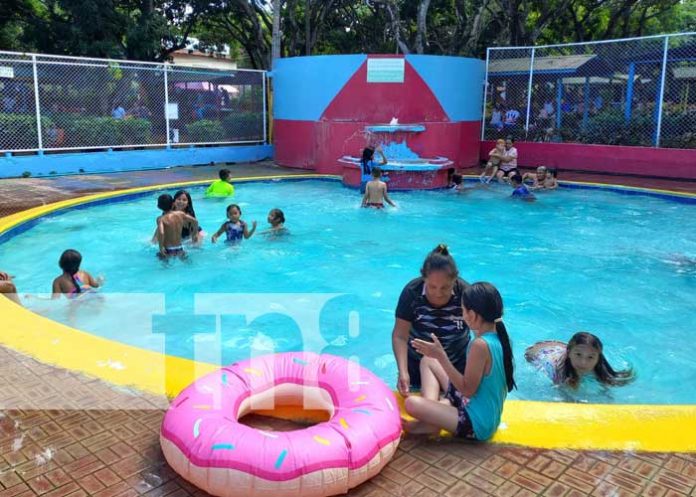 Foto: ¡Familias siguen disfrutando de sus merecidas vacaciones en las piscinas de Xilonem!/TN8