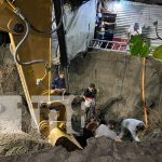 Joven rescatado vivo tras quedar soterrado en pozo artesanal en Corinto, Chinandega