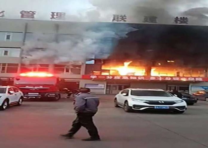 Un incendio ocurrido en una tienda en Jiangxi, China acaba con 25 personas