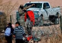 Foto: Texas continuará trasladando migrantes "Hasta que Biden asegure la frontera"/Cortesía