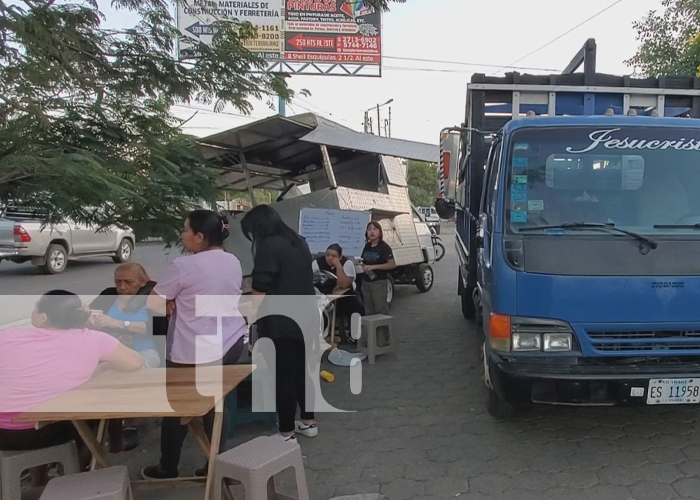 Camión de comida rápida es impactado por otro automotor en Estelí