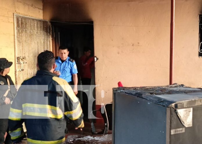 Foto: Incendio deja cuantiosas pérdidas materiales en una vivienda de Masaya / TN8
