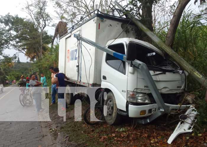Foto: Supuestas fallas mecánicas provocan emergencia vial en Jalapa / TN8