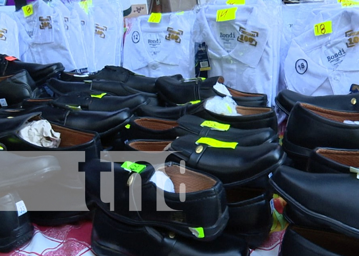 Útiles escolares, uniformes y calzado a excelentes precios en Nandaime y Managua