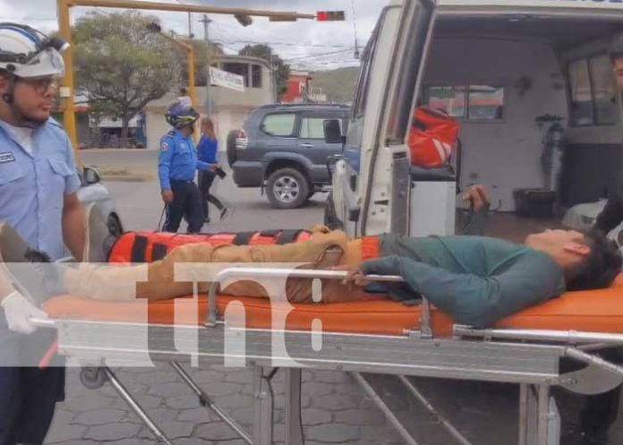 Trabajador de delivery es hospitalizado tras fuerte colisión en Estelí