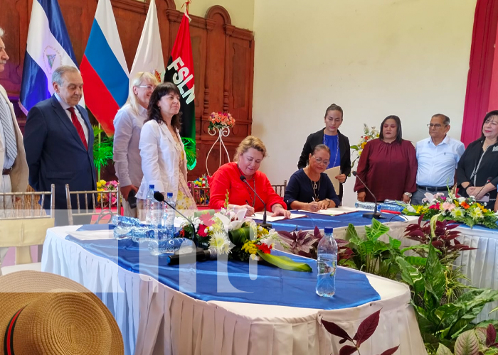 Granada y Yalta (Crimea) firman acuerdo de hermanamiento