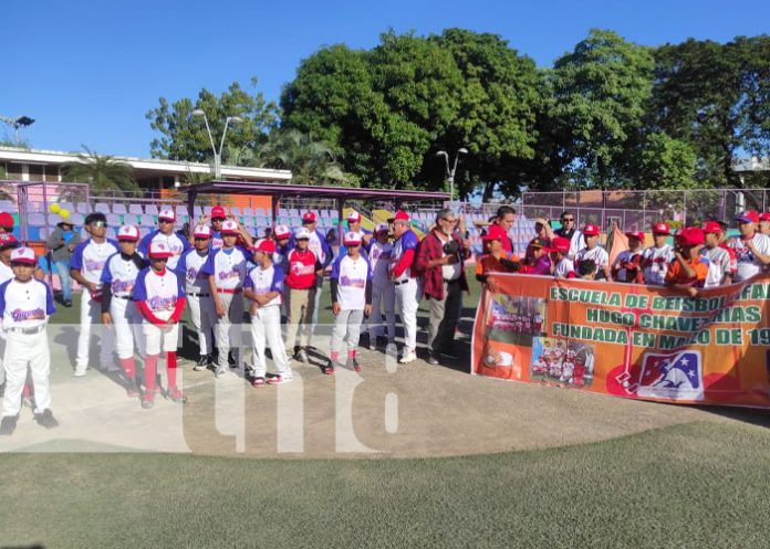 Foto: Academias de béisbol en Managua / TN8