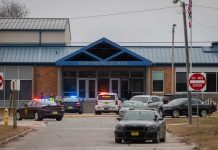 Víctimas de bala por tiroteo en escuela de EE.UU.