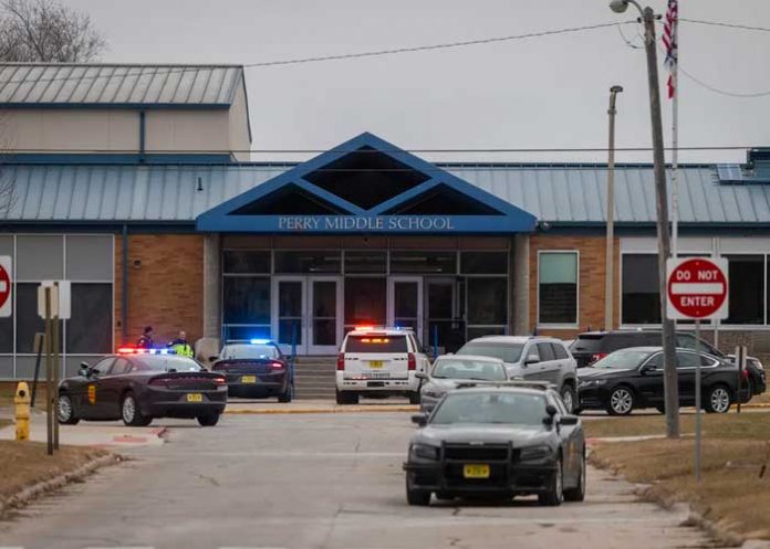 Víctimas de bala por tiroteo en escuela de EE.UU.