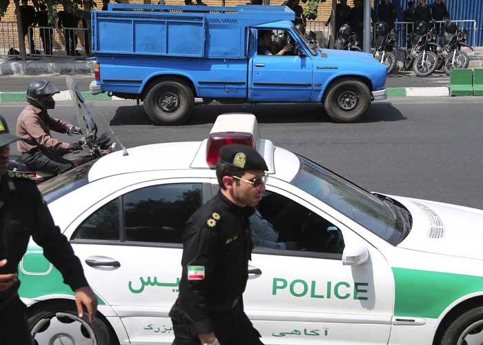 Hombres armados matan a nueve extranjeros en Irán