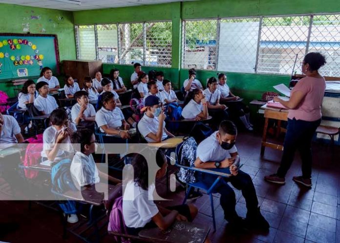 Foto: Regreso a clases en turnos vespertinos de Managua / TN8