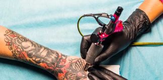 Aspirantes a ser policías en Ecuador tendrán prohibido tener tatuajes