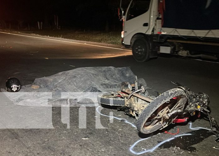 Foto: Motociclista pierde la vida tras impactar contra un camión en Chontales/TN8