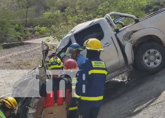 Foto: ¡Tragedia en Estelí! Dos personas mueren, tras caer el vehículo debajo de un puente/TN8