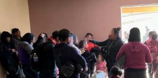 Foto: Alrededor de 100 migrantes guatemaltecos sin documentos fueron descubiertos apiñados / Cortesía