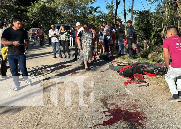 Foto: Fuerte accidente en Jalapa manda al hospital a motociclista y a su acompañante / TN8