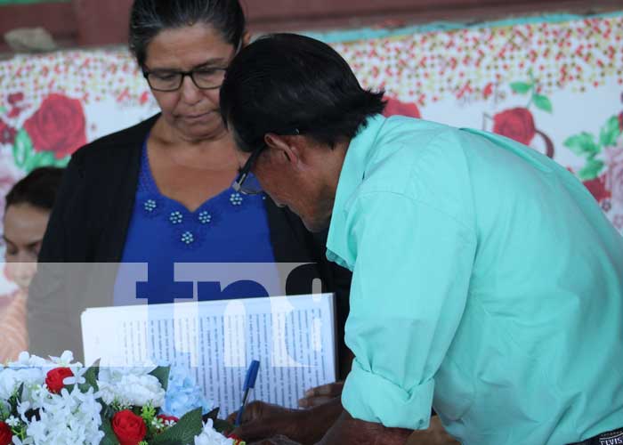 Foto;¡Amor eterno!: Cinco parejas sellan su compromiso en matrimonio en Madriz/TN8