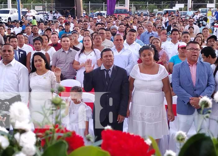 Más de 10,700 parejas celebran el amor en bodas masivas de Tu Nueva Radio Ya