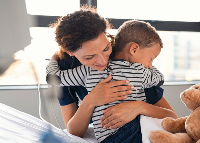 Curación de un niño con tumor cerebral