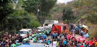 17 muertos al chocar dos autobuses en Honduras