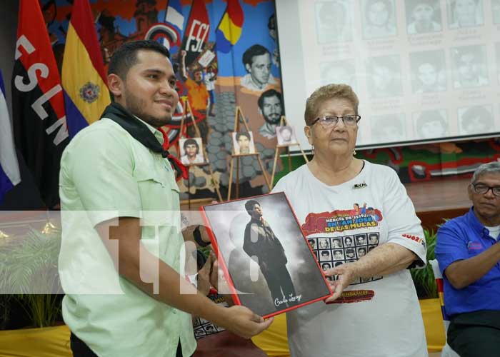 Foto: Homenaje a héroes y mártires de San José de las Mulas / TN8
