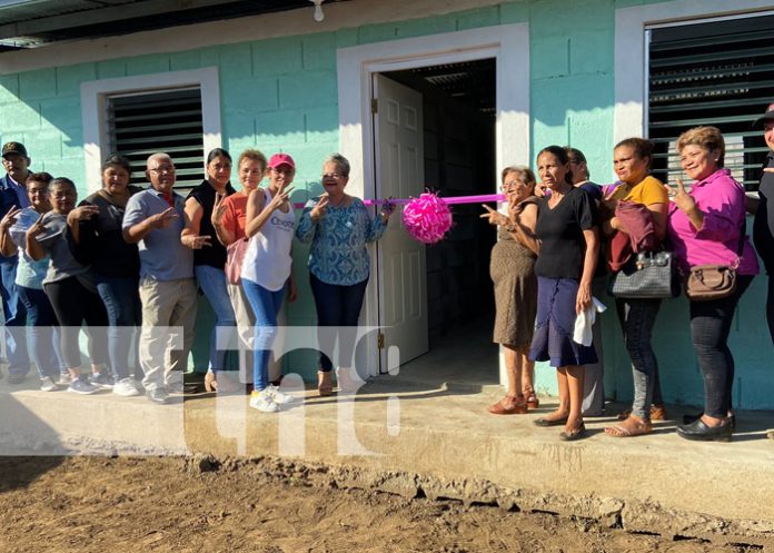 Proyecto de electrificación en viviendas Bismarck Martínez de Chinandega