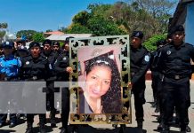 Foto: Policía de Carazo rinde tributo /cortesía