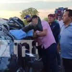 Foto: ¡Quedó atrapado en el Vehículo! Conductor se volcó en la carretera Darío Las Calabazas / TN8
