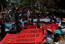 Foto: Protesta en México: Ciudadanos marchan exigiendo justicia por estudiante víctima de homicidio / TN8