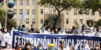 Foto: Médicos protestan en Perú /cortesía
