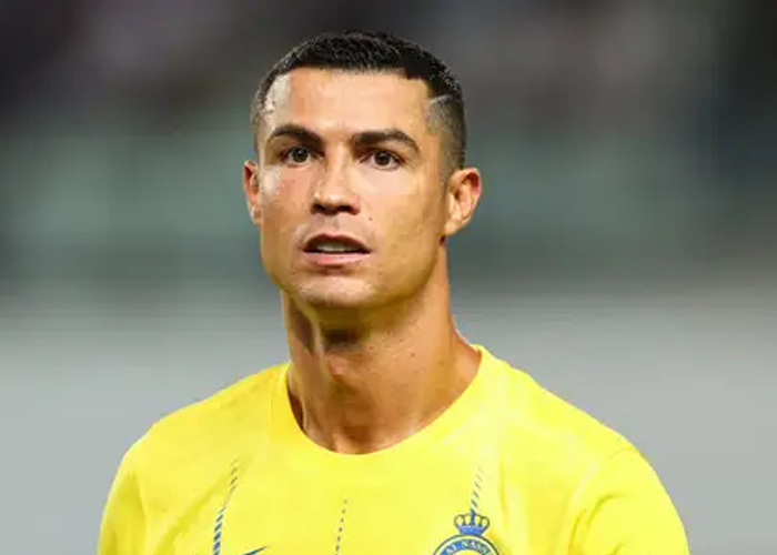 Cristiano Ronaldo falla gol a puerta vacía y queda fuera de la Champions Asiática