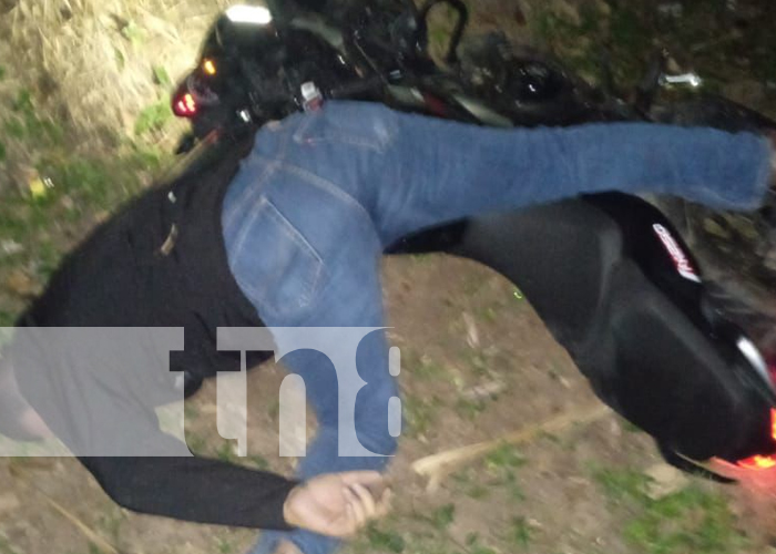 Foto: Motociclista muere al precipitarse a un guindo en los Millones, Villa Sandino, Chontales/TN8