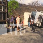 Foto: ¡Vivos de milagro! Tras vuelco de camión en el km 165 carretera La Concordia, Estelí/TN8