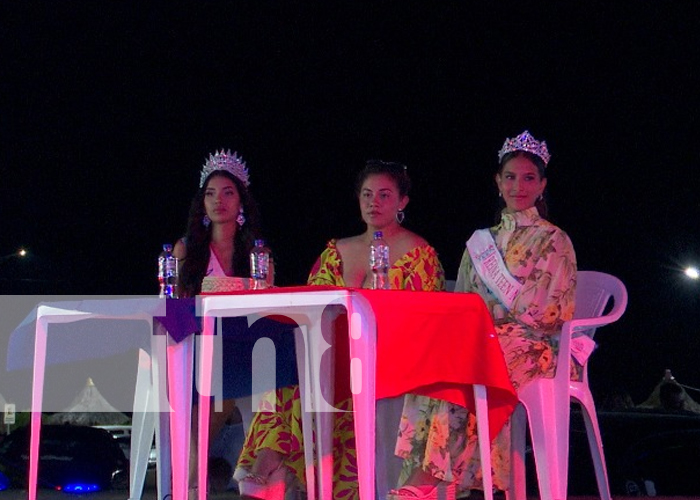Foto: Realizan en el Puerto Salvador Allende, la coronación de la Miss Verano 2024/TN8
