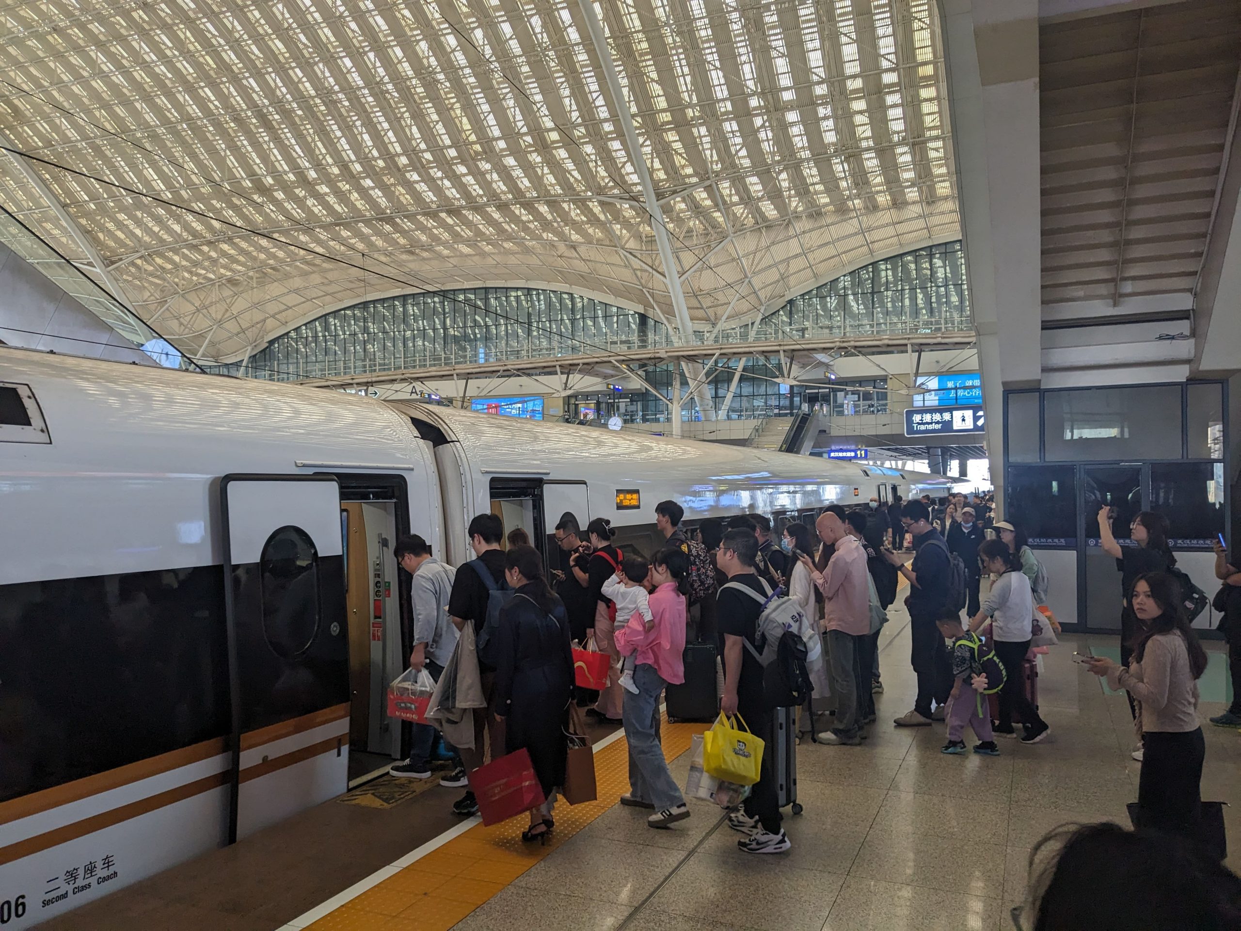 Foto: En la estación de Beijing, con el Tren Bala / TN8