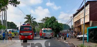 Incendio arrasa con una casa en Managua