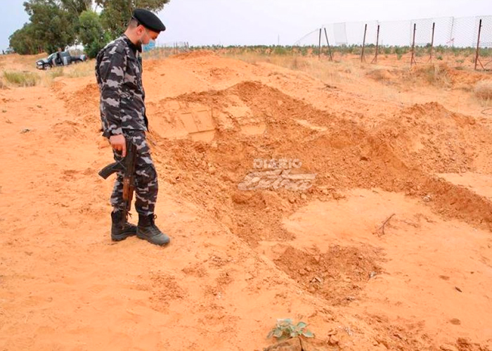 Escalofriante: Encuentran 65 cuerpos de migrantes en una fosa común en Libia