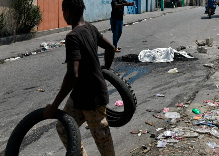 Violencia pandillera deja cadáveres en calles de Haití