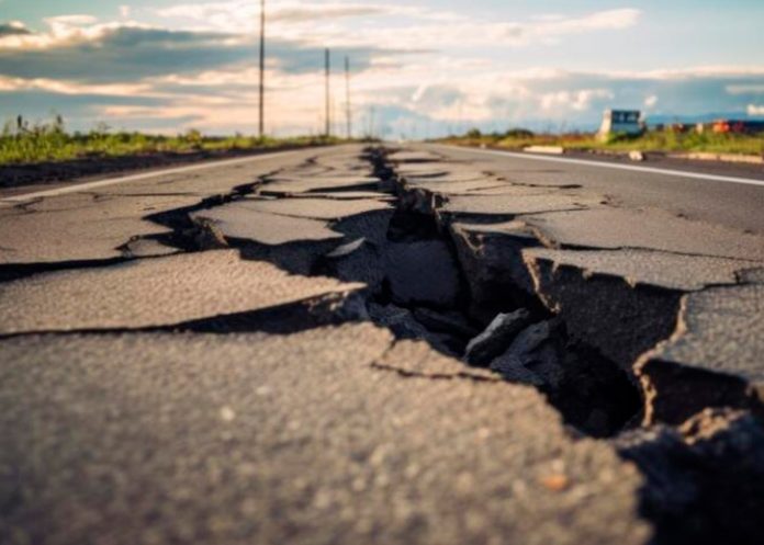 Casas destruidas por terremoto en Papúa Nueva Guinea