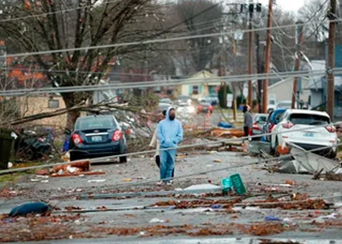 Tornados sacuden estados del centro de EEUU