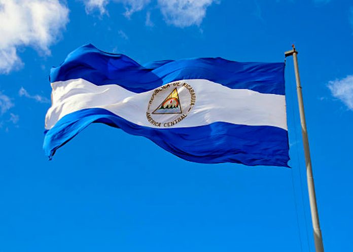 Foto: Bandera de Nicaragua /cortesía