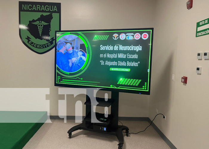 Neurocirugía del Hospital Militar expone nuevas técnicas