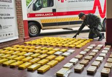 Iban camuflados 134 kilos de cocaína en una ambulancia falsa en Argentina