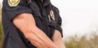 «¡Mátame ahora!» Policía dispara a una mujer que acuchilló a su novio en Florida
